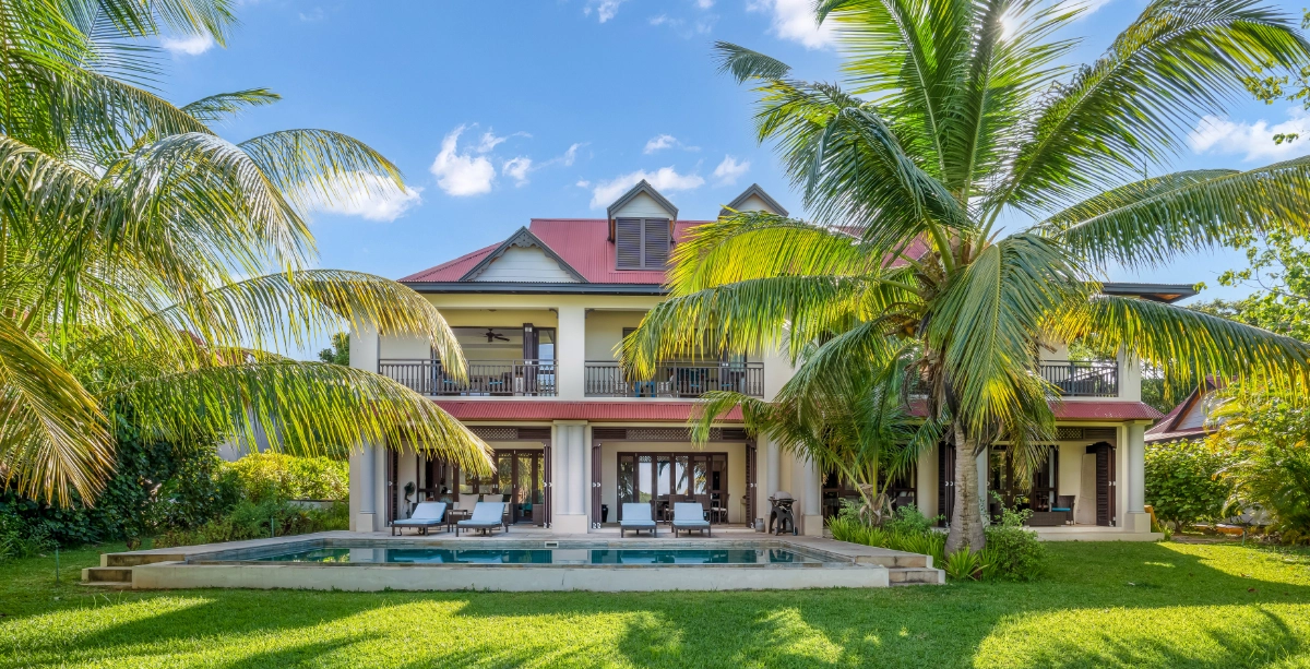 Villa 128 wide